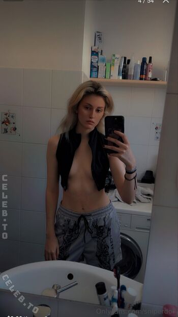 Ashley Shira