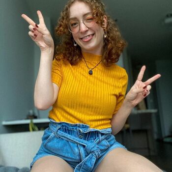 Full leaked Ashleyroboto private onlyfans photo