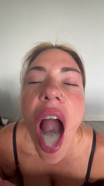 Full leaked Ashleysoftiktok private photo
