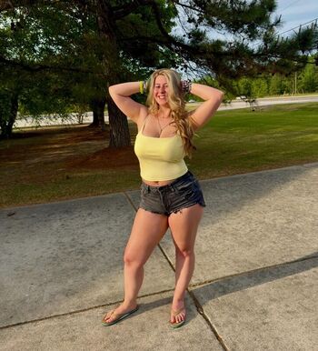 Full leaked Ashleyyrobersonn private photo