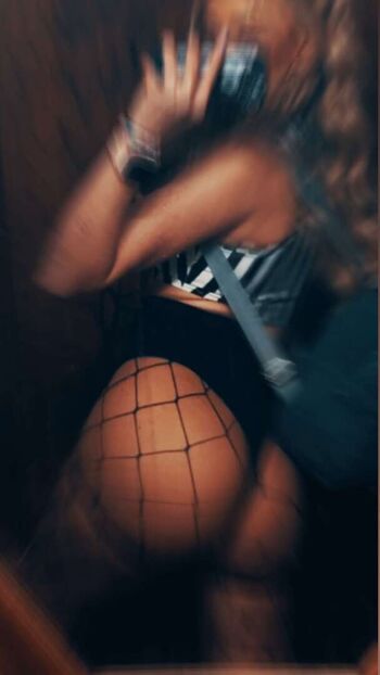 Full leaked Ashleyyy private onlyfans photo