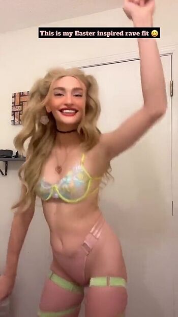 Full leaked Ashleyyy private onlyfans photo