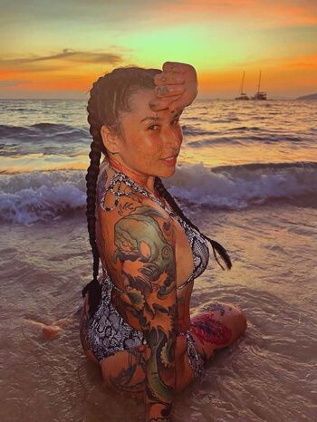 Full leaked Ashlynnsasha private onlyfans photo