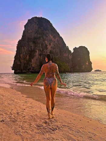 Full leaked Ashlynnsasha private onlyfans photo