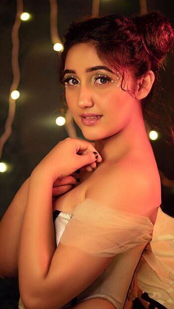 Full leaked Ashnoor kaur private onlyfans photo