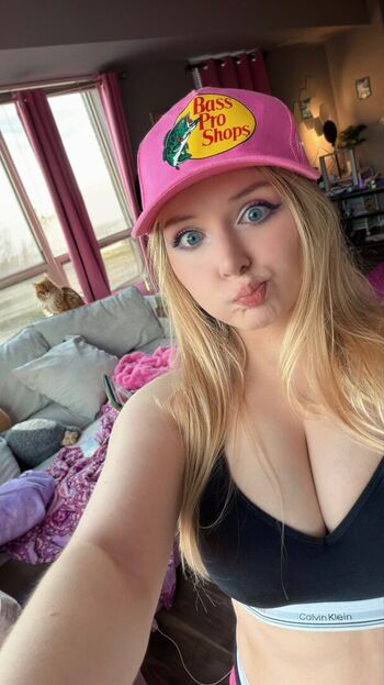 Full leaked Ashtronova private photo