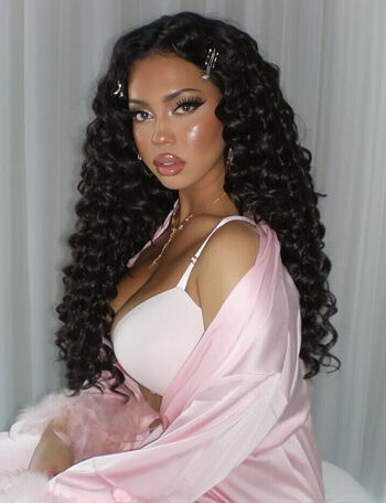 Full leaked Asia monet ray private photo