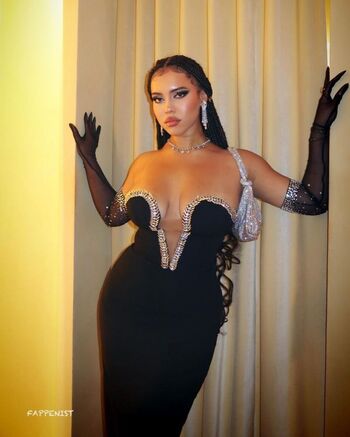 Full leaked Asia monet private photo