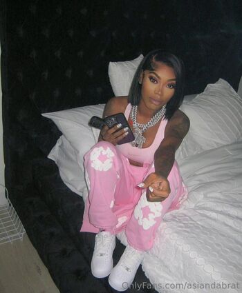Full leaked Asian da brat page private photo