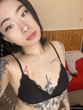 Full leaked Asianiina private photo