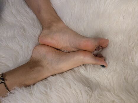 Full leaked Asiansilkysoles private photo