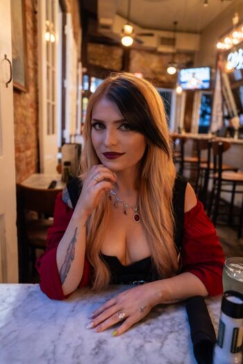 ASMR Shanny
