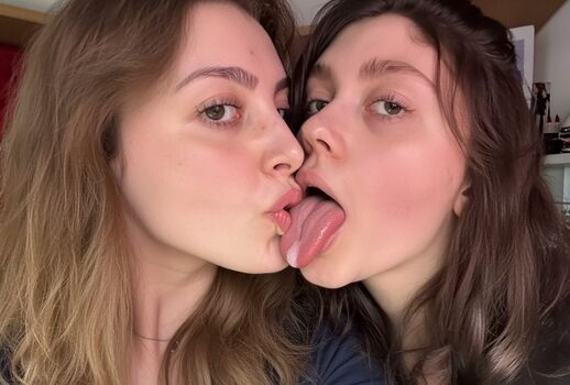 Full leaked Asmrmpits private onlyfans photo