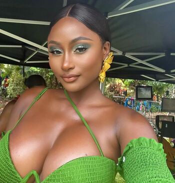 Full leaked Assi iman private onlyfans photo