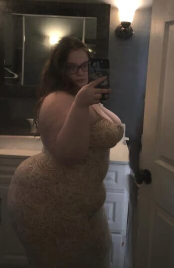 Full leaked Asszilla private photo