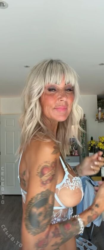 Full leaked Astrid zeegen holt private photo
