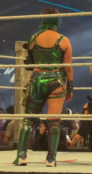 Asuka WWE