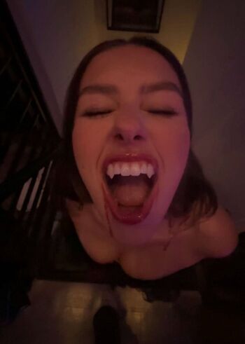 Full leaked Asunah private onlyfans photo