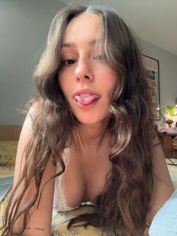 Full leaked Asunah private onlyfans photo
