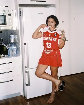 Full leaked Asyaalizaude private onlyfans photo