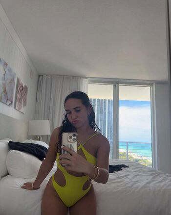 Full leaked Athabrat private photo
