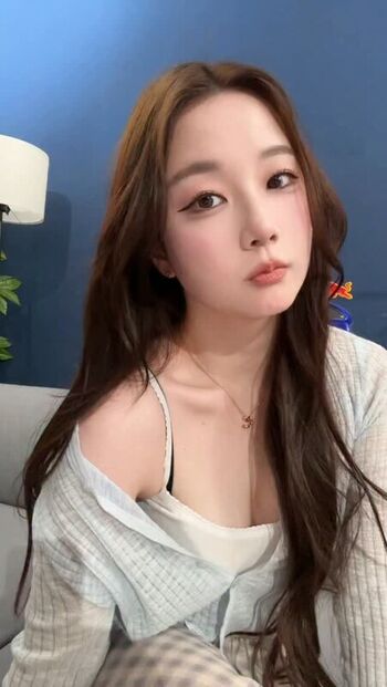 Full leaked Athena jiang page private photo
