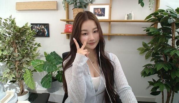 Full leaked Athena jiang page private photo