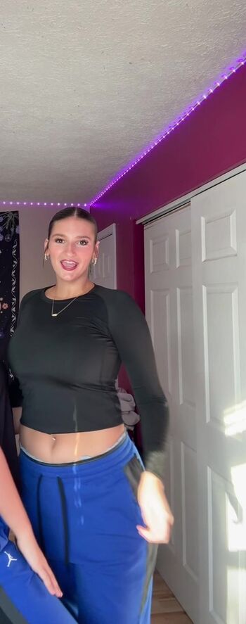 Full leaked Aubrey jane private photo