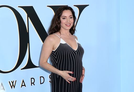 Full leaked Aubrey plaza private photo