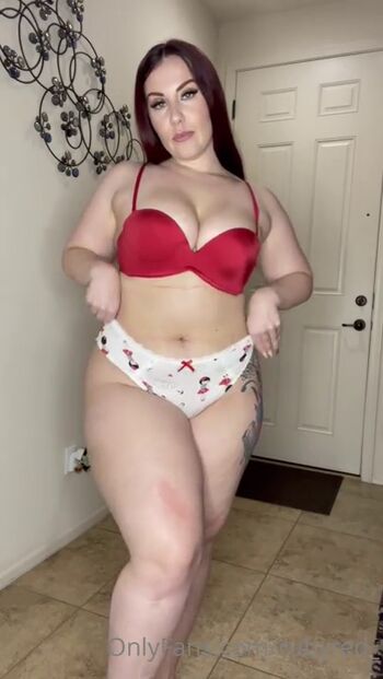 Full leaked Aubrey red ruby red private photo