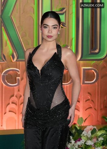 Full leaked Aulii cravalho private photo