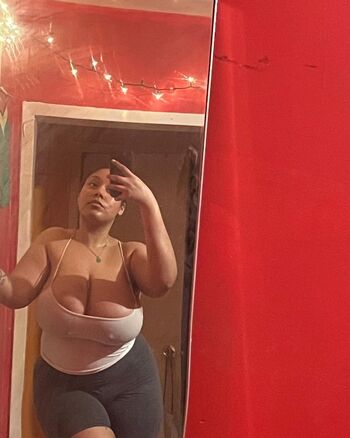 Full leaked Auntynajaa private photo