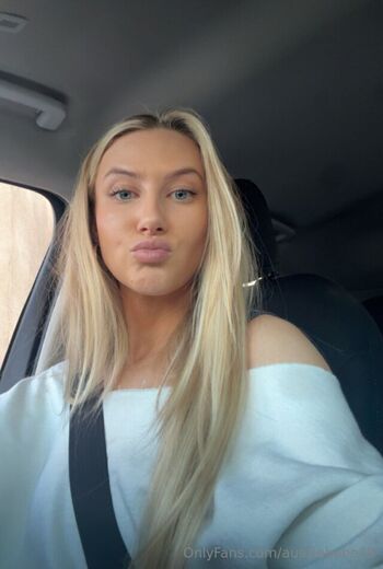 Full leaked Aussiebabe private photo