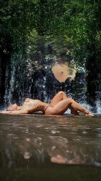 Full leaked Auxane micheneau private photo