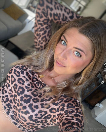 Full leaked Ava abricot private photo