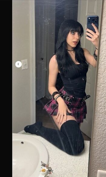 Full leaked Ava deblassie private photo
