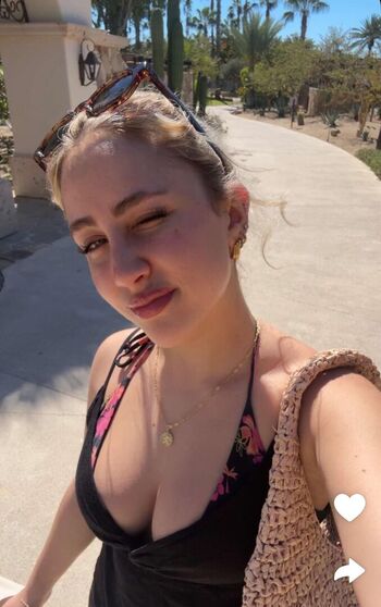 Full leaked Ava kolker private onlyfans photo