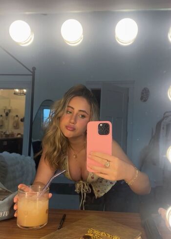 Full leaked Ava kolker private onlyfans photo