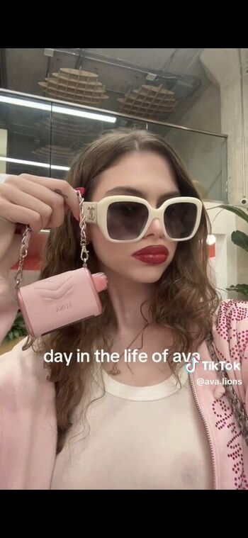 Full leaked Ava lions private onlyfans photo