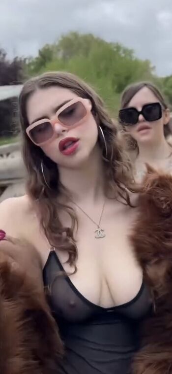 Full leaked Ava lions private photo