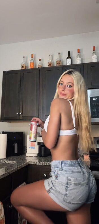 Full leaked Ava nucci private onlyfans photo