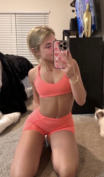 Full leaked Avabava private onlyfans photo