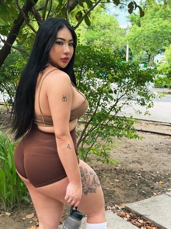 Full leaked Avalynbabe private photo