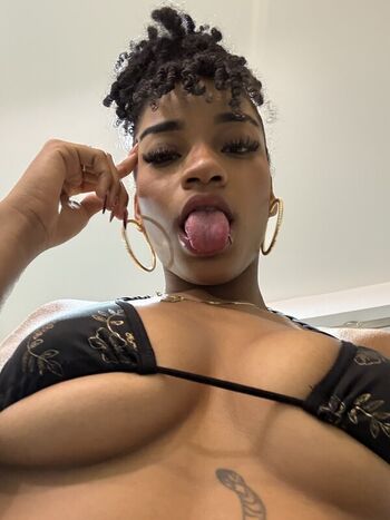 Full leaked Avamystiquex private photo