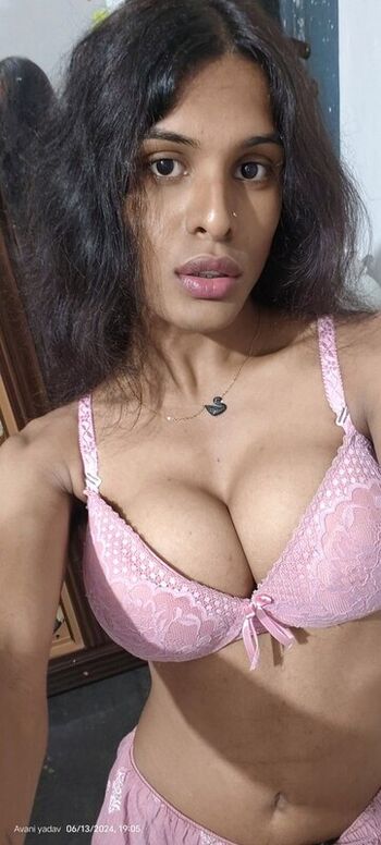 Full leaked Avani yadav private photo