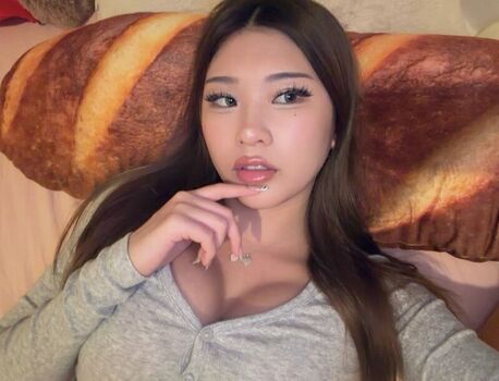 Full leaked Avasuun page private photo