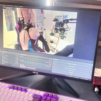 Full leaked Avdeech private photo