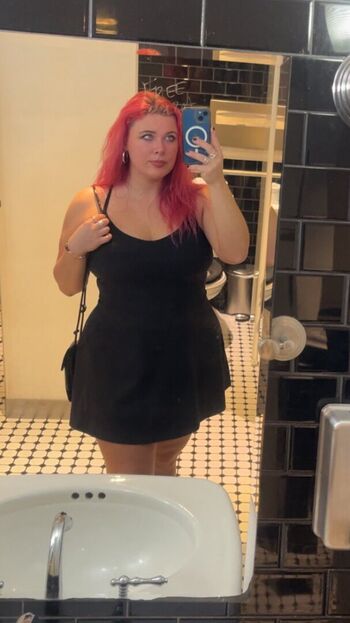 Full leaked Averageallison private onlyfans photo