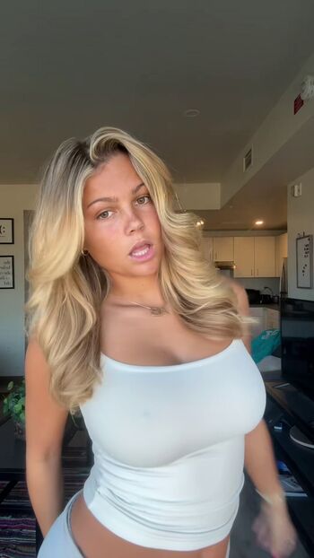 Full leaked Avery bracher private onlyfans photo