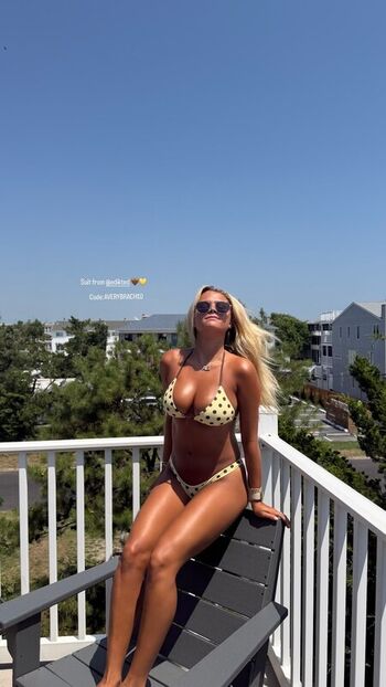 Full leaked Avery bracher private photo